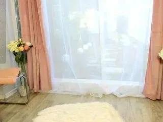selena-reeves on CamSoda 