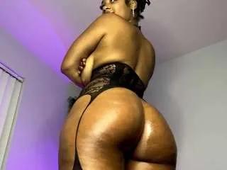 shesonastyy20 on CamSoda 