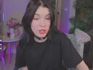 Offline sophieskyangel on CamSoda