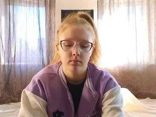 Offline sydneymanheim on CamSoda