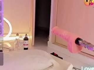 tiffaannyyy on CamSoda 