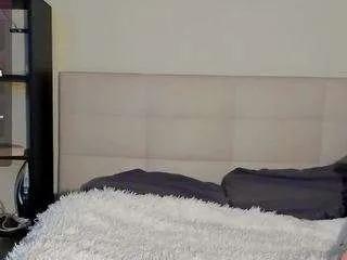 Offline tune-godness on CamSoda