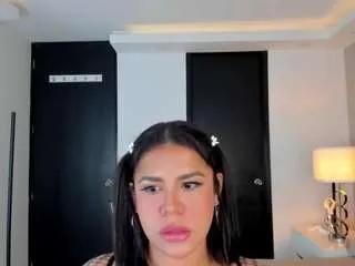 viioletlover on CamSoda 