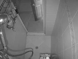 Offline voyeurcam-baileybase-shower on CamSoda