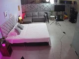 Offline voyeurcam-jb-bondage on CamSoda