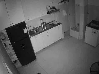 Freechat voyeurcam-jb-kitchen-1 on CamSoda