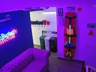 Offline voyeurcam-jb-lobby on CamSoda