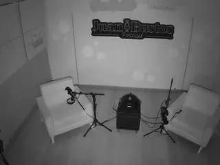 Offline voyeurcam-jb-podcast on CamSoda