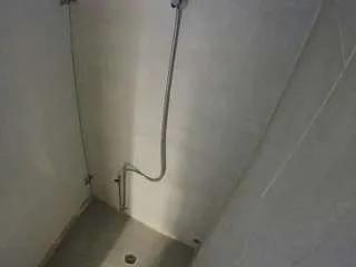 Offline voyeurcam-jb-shower-1 on CamSoda