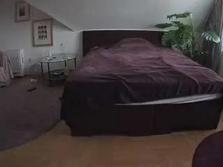Offline voyeurcam-julmodels-whitebed-6 on CamSoda