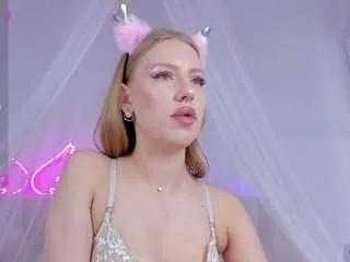 Offline wilddestiny on CamSoda