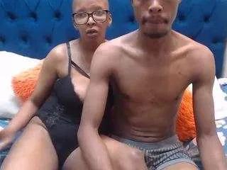 wildkitten33 on CamSoda