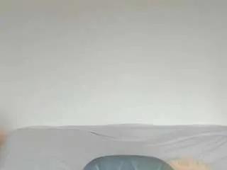 Freechat xloveyourfantasyx on CamSoda