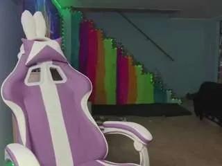 Offline yazminroyal on CamSoda