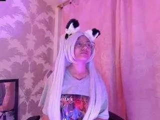 Offline yukky-kuran on CamSoda