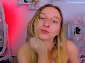 _ri_na_ on Chaturbate