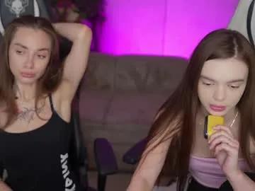 anabel054 — GOAL: finger pussy 2girls [539 tokens remaining] ) #pvt #lesbian #lovense #dildo #squirt