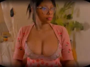bellablakes18 on Chaturbate 