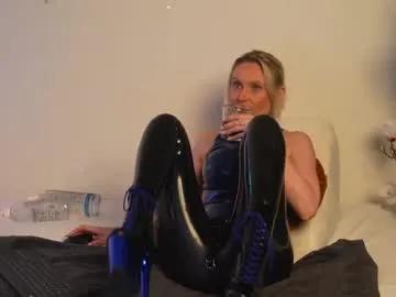 lacie_le_beauty — Current Goal: Lovense Toy Control with Squirt at 2000 tokens -- BDSM Latex Fuckdoll -- #squirt #BDSM #latex #Submissive #fuckmachine