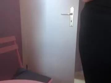 melli23 on Chaturbate 