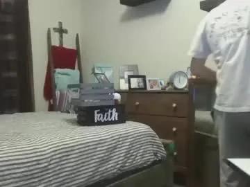 Freechat mgwild974 on Chaturbate