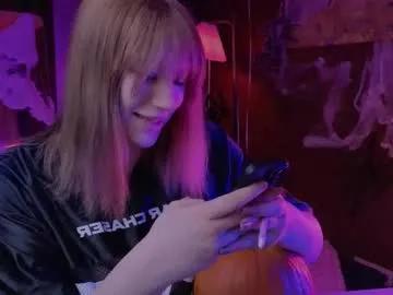 Steaming hot Morvelyn will stimulate your wishes in a delicious cam stream morvelyn from Chaturbate