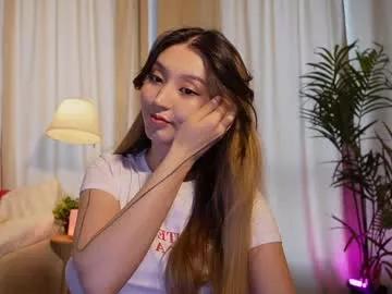 sarasuo model from Chaturbate