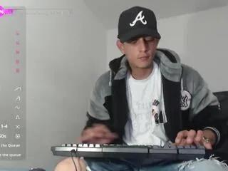 aandrew_cooper on Flirt4Free 