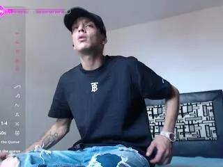 aandrew_cooper on Flirt4Free 