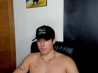 Offline aaron_bain on Flirt4Free