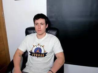 Offline aaron_bain on Flirt4Free