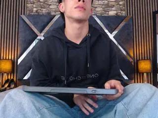 aaron_blink_james_oclock on Flirt4Free 