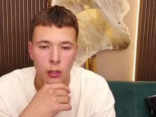 alan_novak on Flirt4Free 