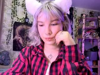 Freechat amie_marchionni on Flirt4Free