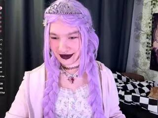 Freechat amie_marchionni on Flirt4Free