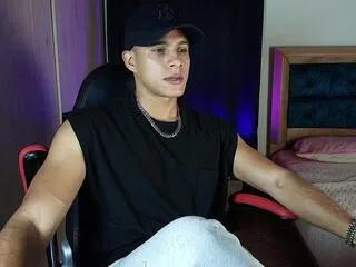 Offline andy_corleone on Flirt4Free