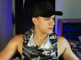 Offline andy_corleone on Flirt4Free