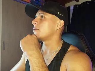 Offline andy_corleone on Flirt4Free