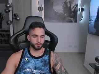Offline antony_walker on Flirt4Free