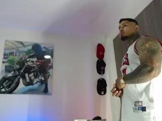 Offline apolo_strongman on Flirt4Free