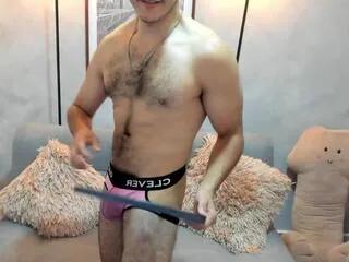 Offline aron_wolff on Flirt4Free