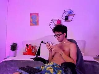 attlas_moon on Flirt4Free 