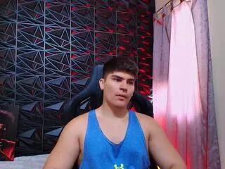 Offline camiilo_lopez on Flirt4Free