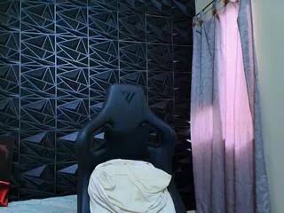 Offline camiilo_lopez on Flirt4Free