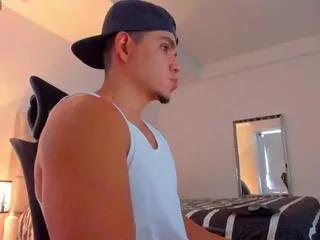 Offline chirs_morgan on Flirt4Free