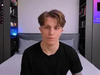 Offline curtis_crew on Flirt4Free