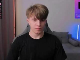 Offline curtis_crew on Flirt4Free