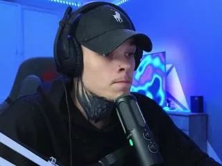 darren_willson on Flirt4Free 