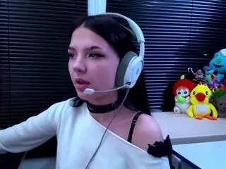 debera_asfour on Flirt4Free 