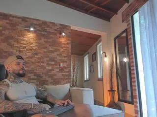 Offline deklan_grey on Flirt4Free